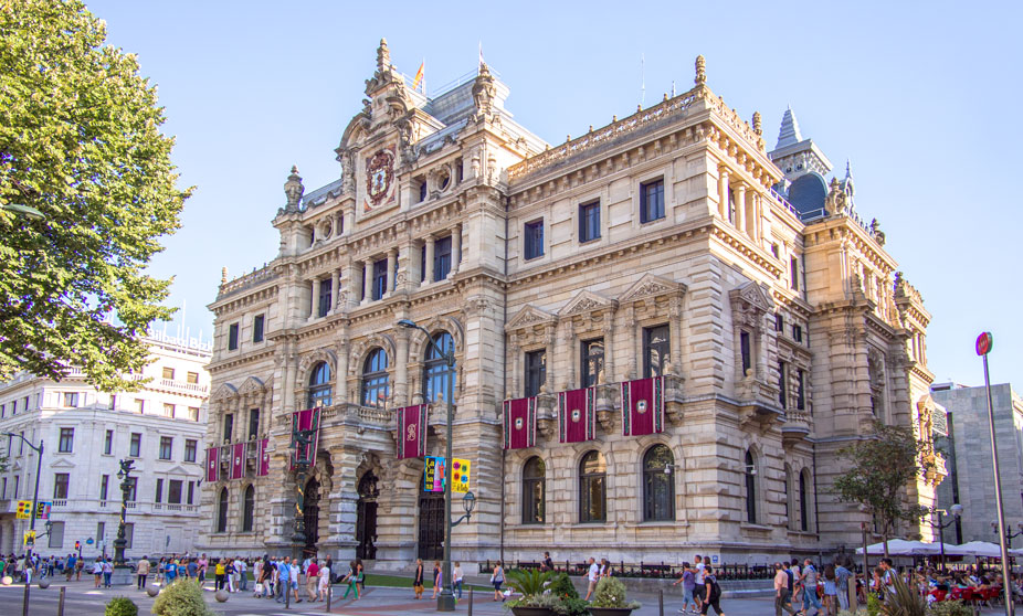 Palacio de la Diputación Foral de Vizcaya – Gran Vía, Bilbao